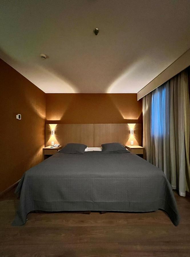 Flat 1638 Na Avenida Ibirapuera,2927 Em Moema - São Paulo