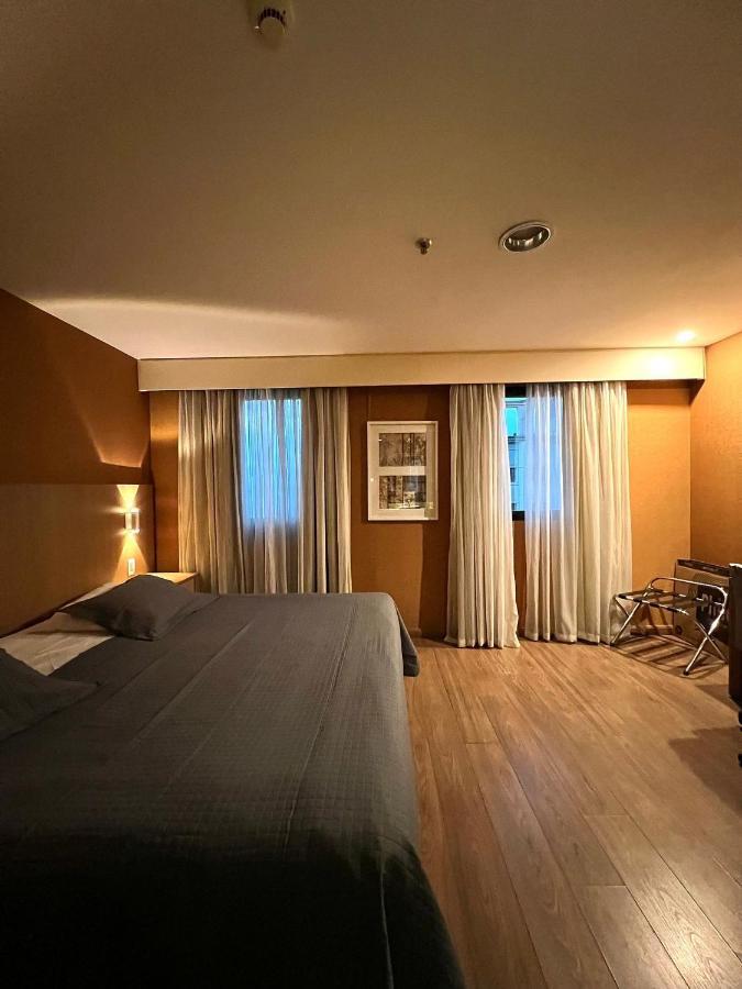 Flat 1638 Na Avenida Ibirapuera,2927 Em Moema - São Paulo